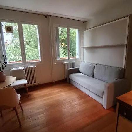Quiet Furnished In Апартаменты Нёйи-сюр-Сен